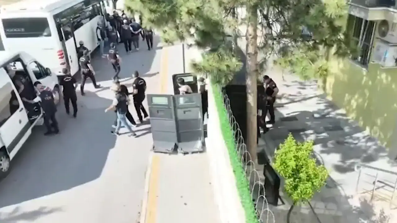 Trabzon dahil 45 ilde operasyon! 178 kişi kıskıvrak yakalandı