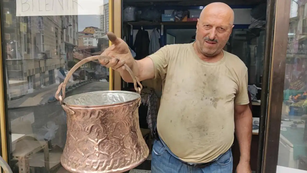 Rize’de bakırın son ustası: “Ben gidince bu meslek de bitecek”