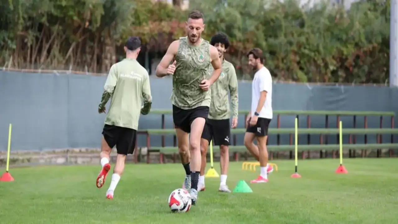 Trabzonspor'un rakibi Alanyaspor'da hazırlıklar tamam