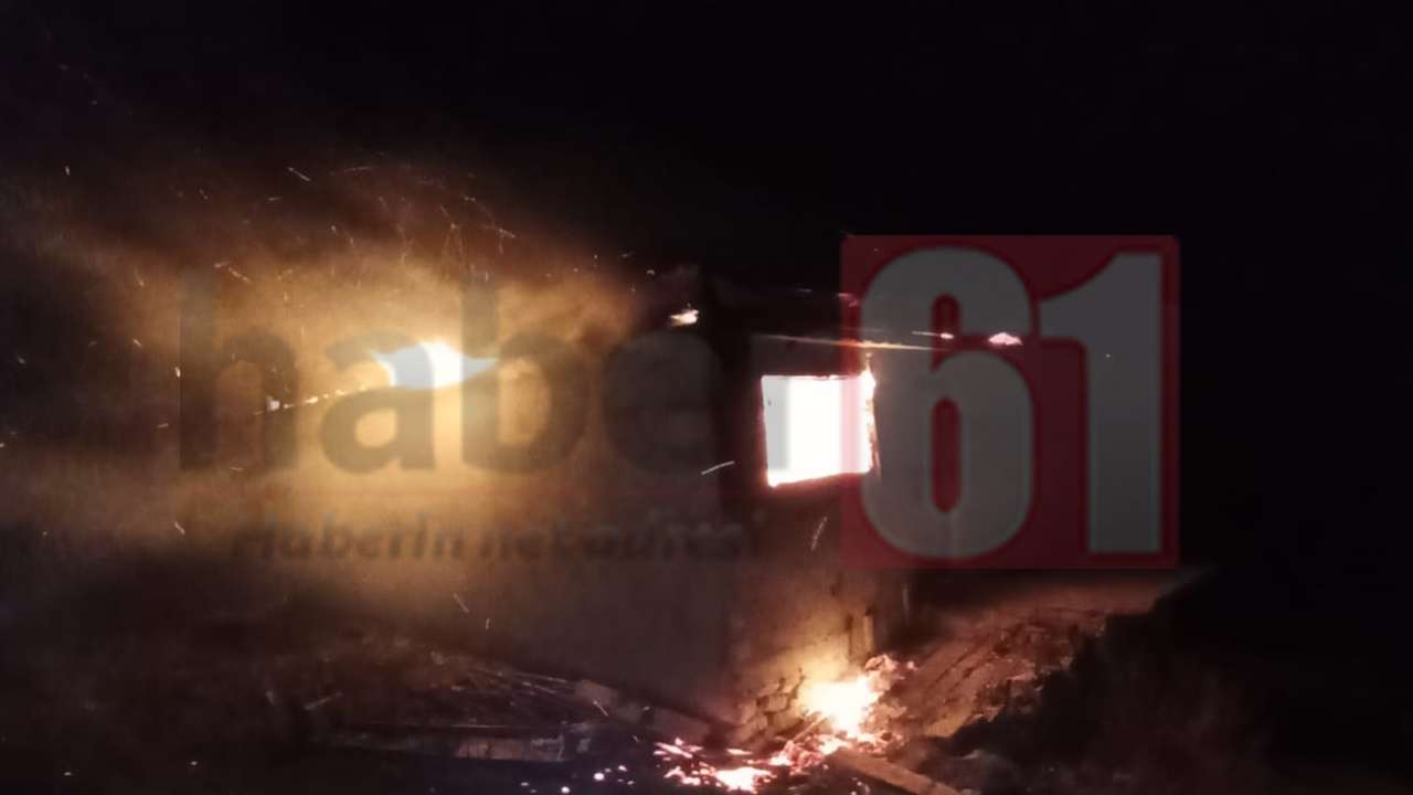 Trabzon’da akşam saatlerinde korkutan yangın: Ev kullanılamaz hale geldi