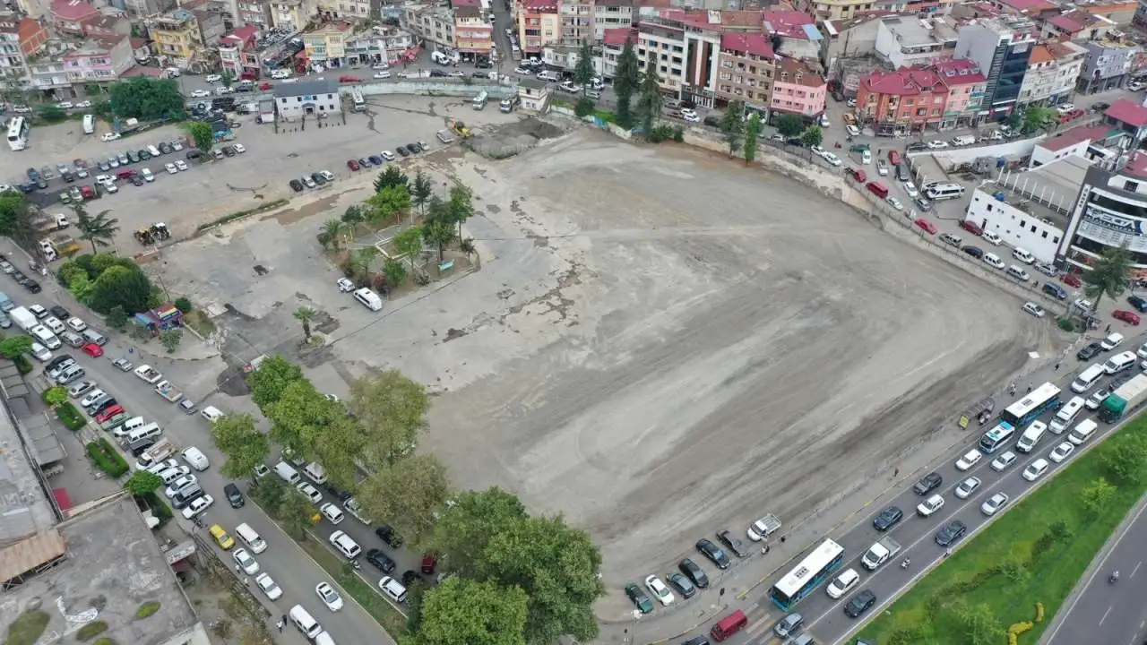 Trabzon’da otoparklar yetersiz, kaos büyüyor