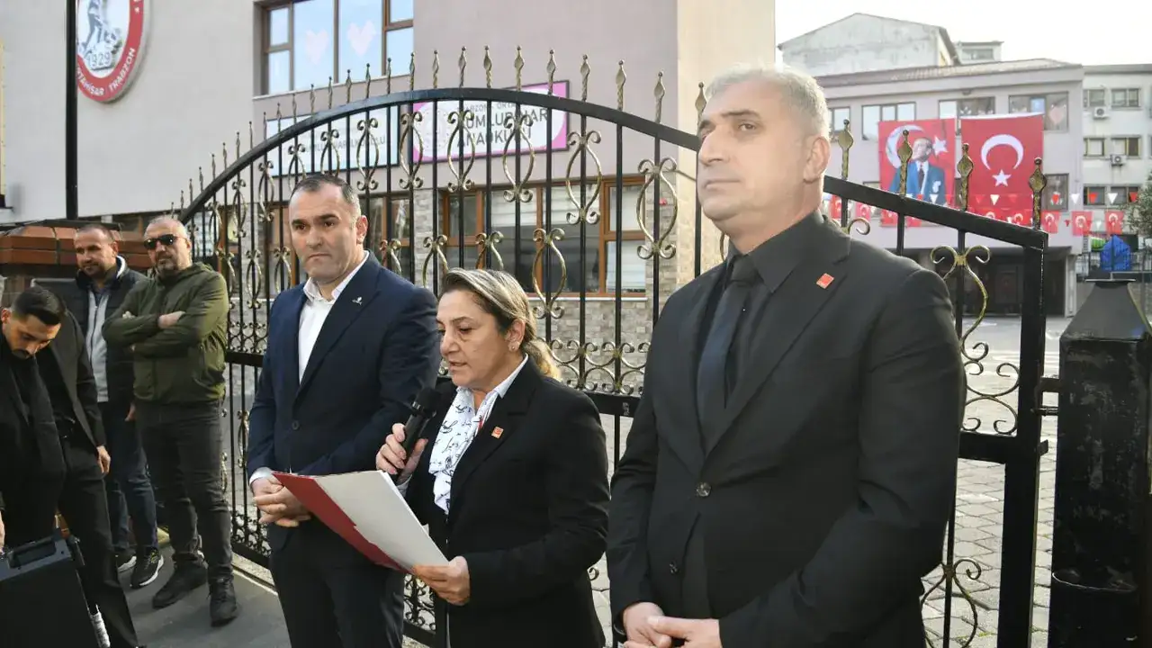 CHP Ortahisar İlçe Başkanlığı’ndan 10 Kasım açıklaması: “10 Kasım tatil değil, Atatürk’ü anma günüdür”