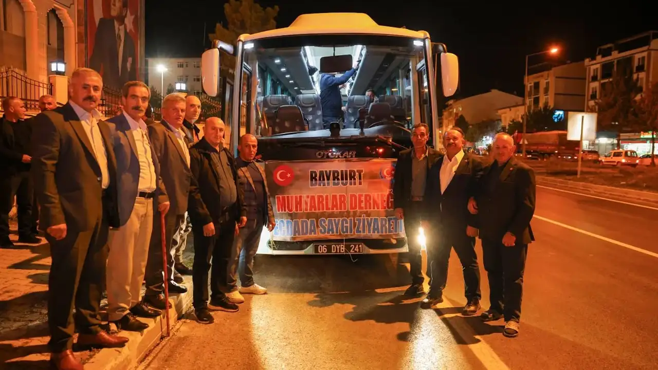 Bayburt’tan Çanakkale’ye muhtarlar heyeti uğurlandı
