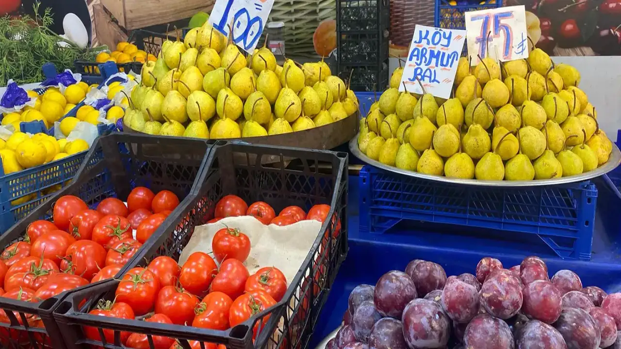 Trabzon'da fiyatlar cep yakıyor: " Meyve yemek lüks işi oldu"