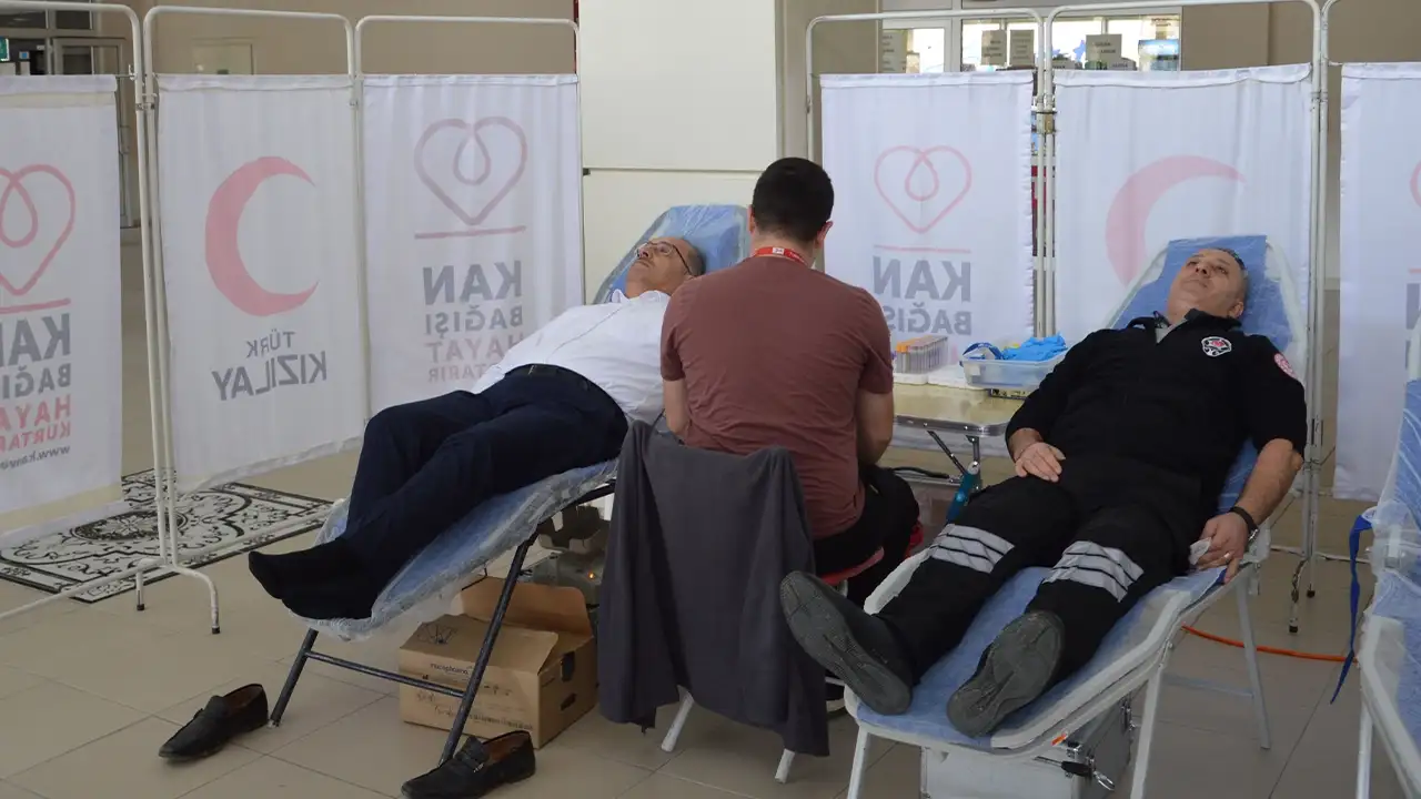 Samsun Havza Devlet Hastanesi'nde örnek dayanışma: 20 ünite kan bağışı
