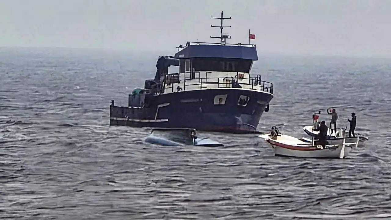 Giresun'da balıkçı teknesi alabora oldu: 70 yaşındaki kişi boğuldu, 2 yaralı