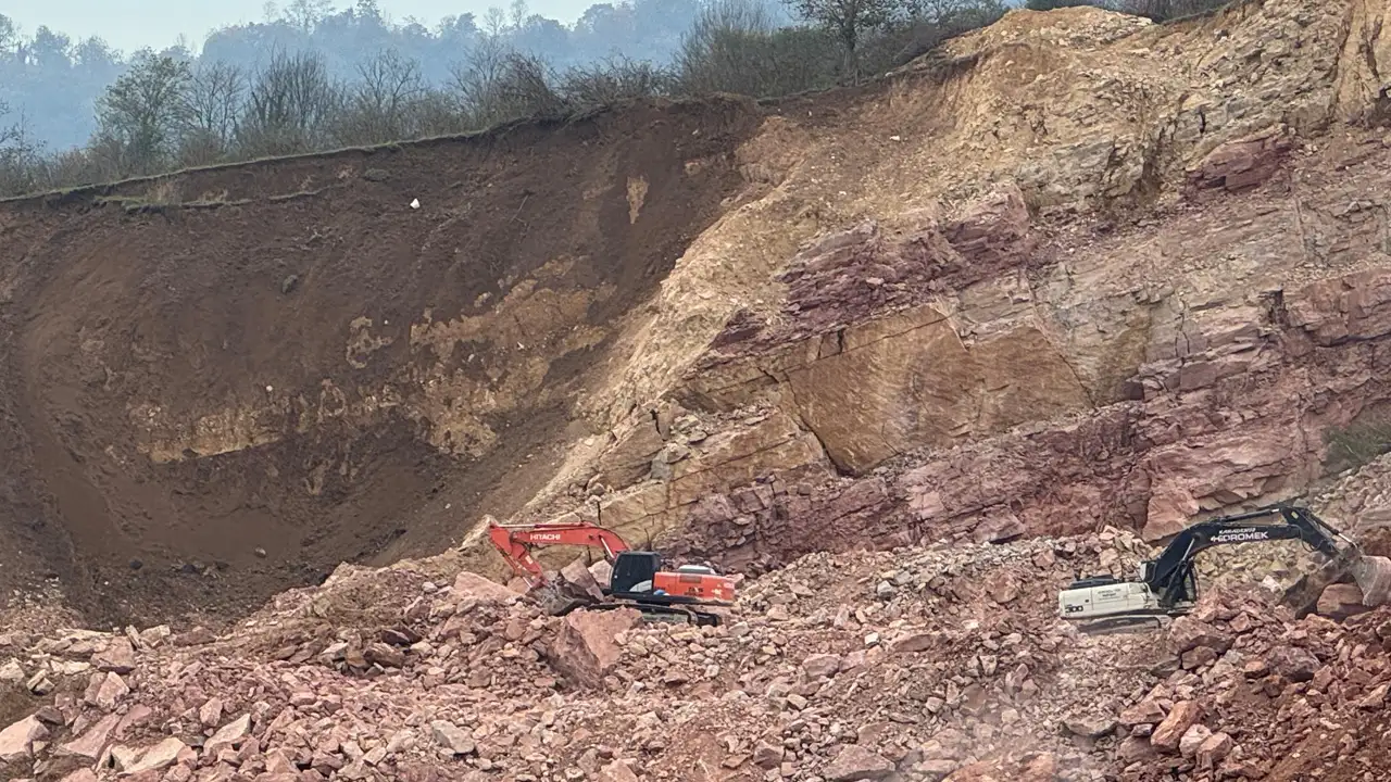 Ordu'da taş ocağında göçük altında kalan kamyon şoförü yeniden aranıyor