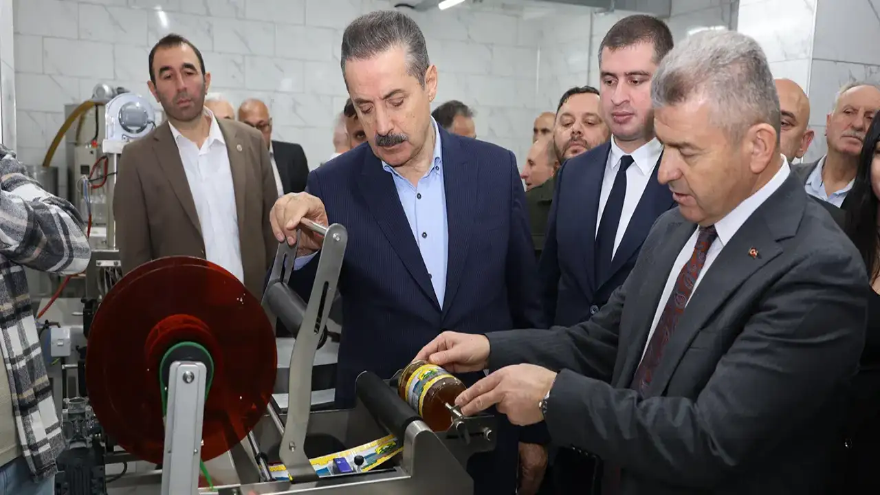 Artvin’de bal işleme ve paketleme tesisi hizmete girdi