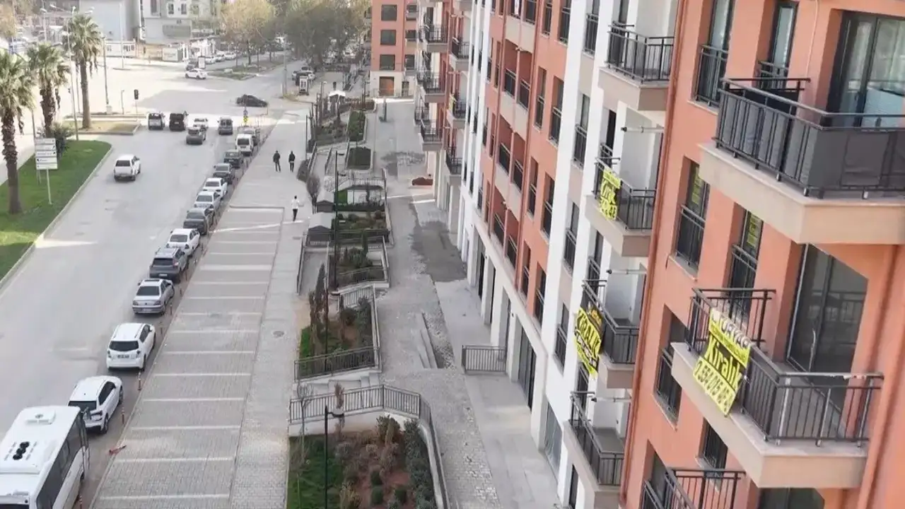 Trabzon caddesi yeniden ayağa kalktı: Deprem sonrası büyük dönüşüm tamamlandı