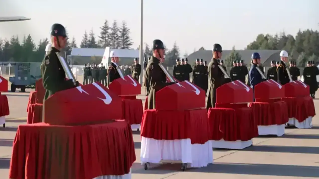 Gürcistan’da düşen uçakta şehit olan askerlerimiz Ankara’da törenle memleketlerine uğurlandı