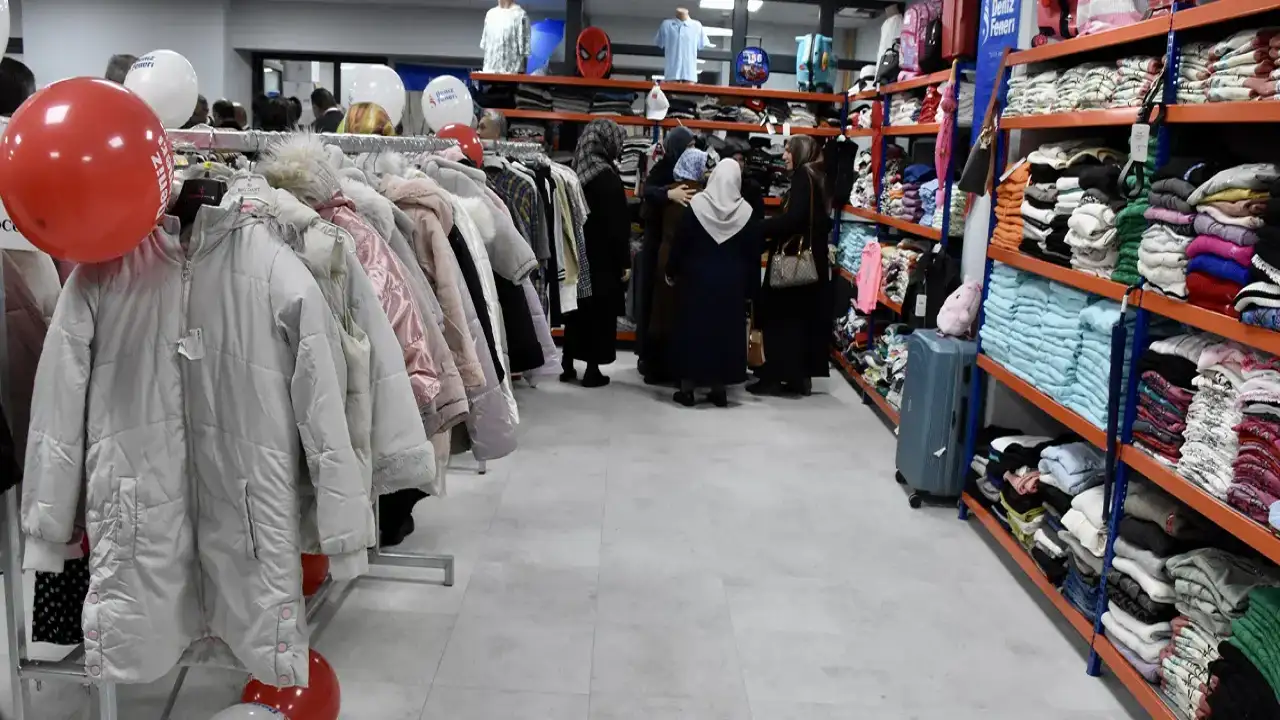 Ordu’da ihtiyaç sahiplerine “Geçici Giyim Mağazası” açıldı