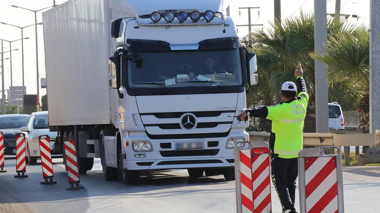 Zorunlu kış lastiği uygulaması bugün başladı: Kurala uymayanlara para cezası