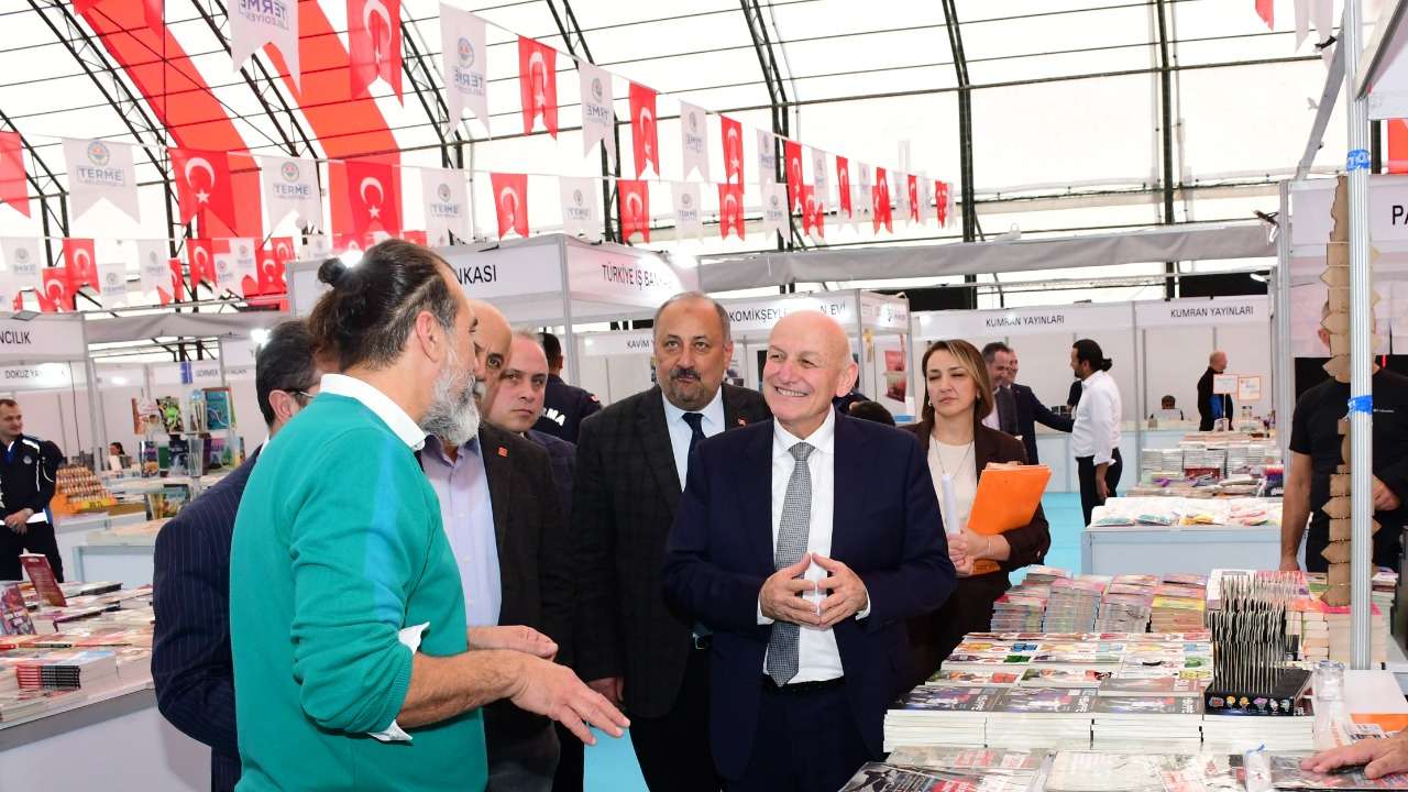 Cumhuriyetin ışığında 2. terme kitap günleri coşkuyla başladı