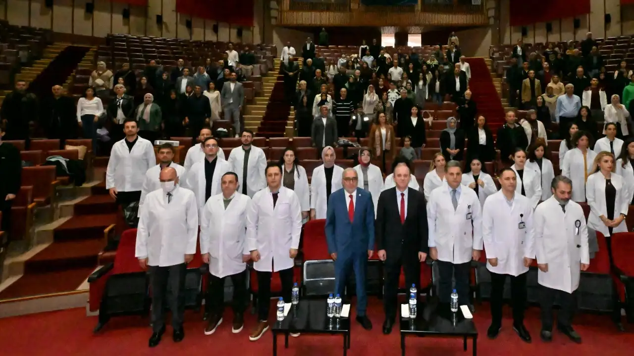 KTÜ Diş Hekimliği Fakültesi’nde beyaz önlük heyecanı