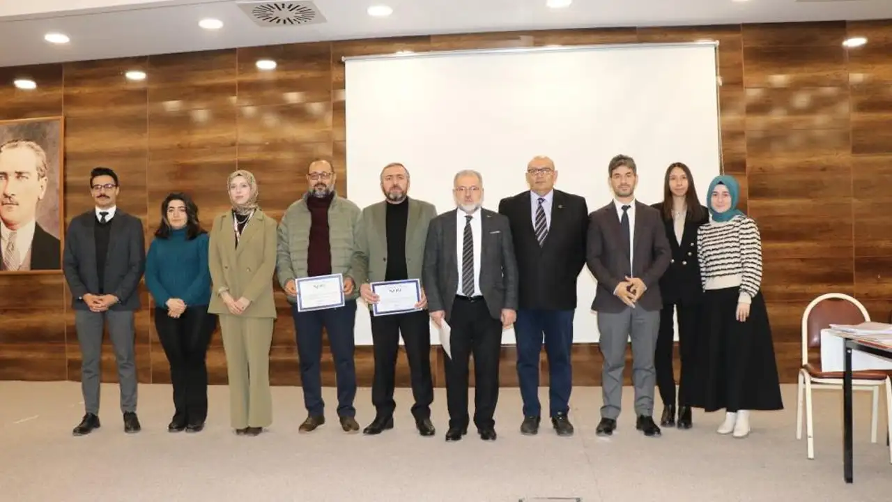 Bayburt’ta imamlara sağlıklı yaşam elçiliği eğitimi verildi