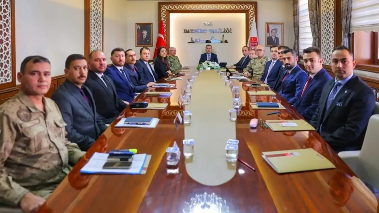 Bayburt’ta güvenlik toplantısı: Terör ve asayiş gündemde