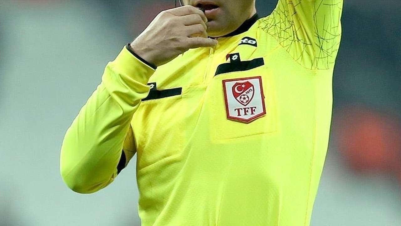 Bahis soruşturması derinleşti: Hakemlere gözaltı kararı