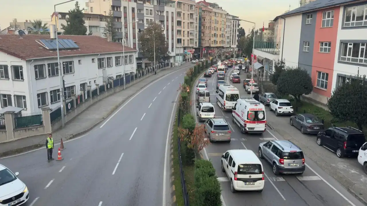 Trabzon’da yine bir yol çalışması: Yine aynı görüntüler