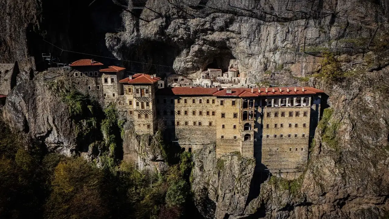 TÜRSAB'dan turizm plakalarına ilişkin açıklama geldi: "İddialar gerçeği yansıtmıyor"