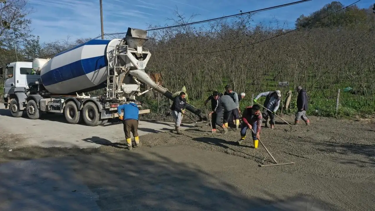 Ordu Büyükşehir’den Ünye’ye beton yol müjdesi