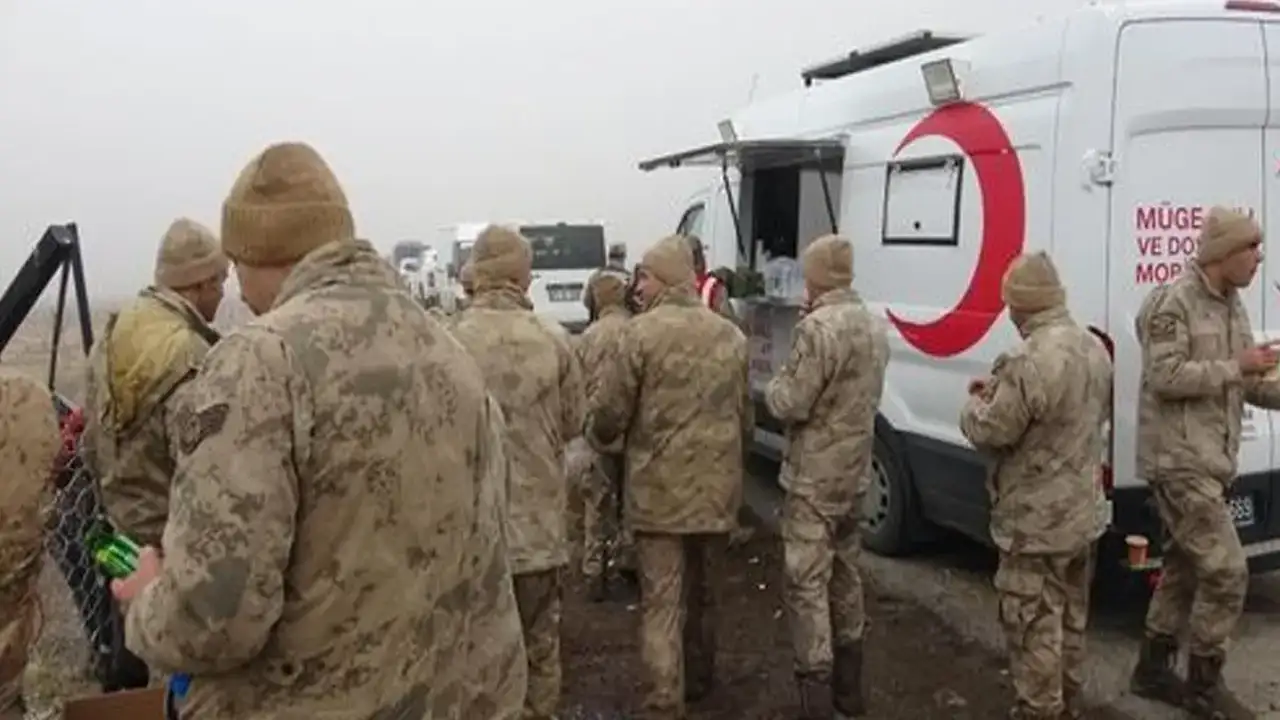 160 koyunla birlikte kaybolan çoban için arama çalışmaları sürüyor