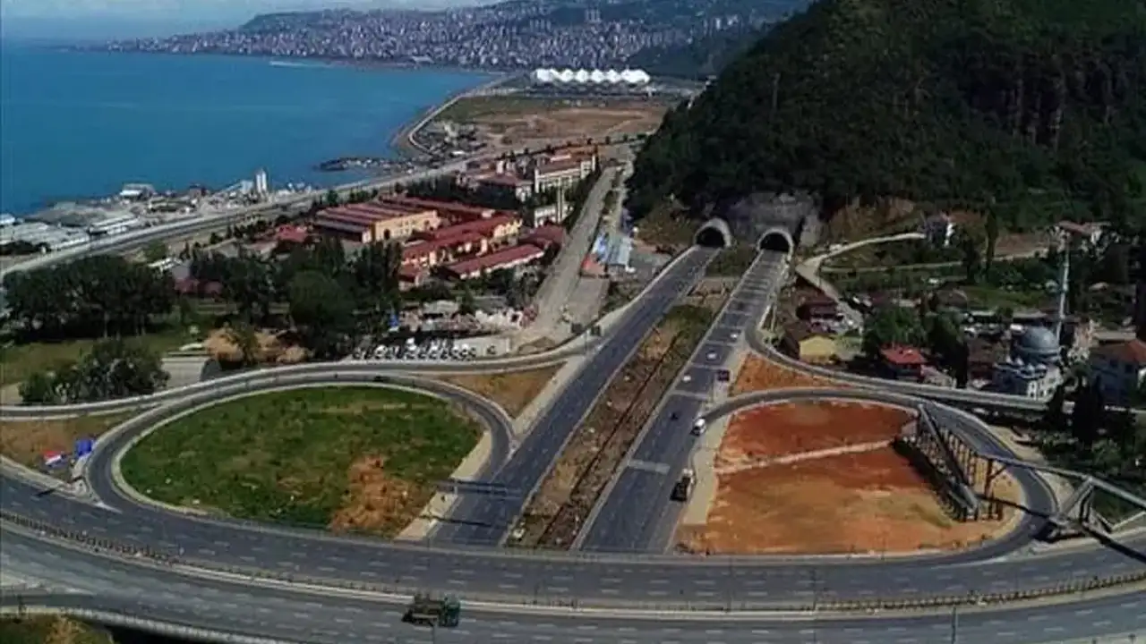 Şehir nereye gidiyor? Trabzon’da ulaşım ve deniz için çarpıcı değerlendirme”