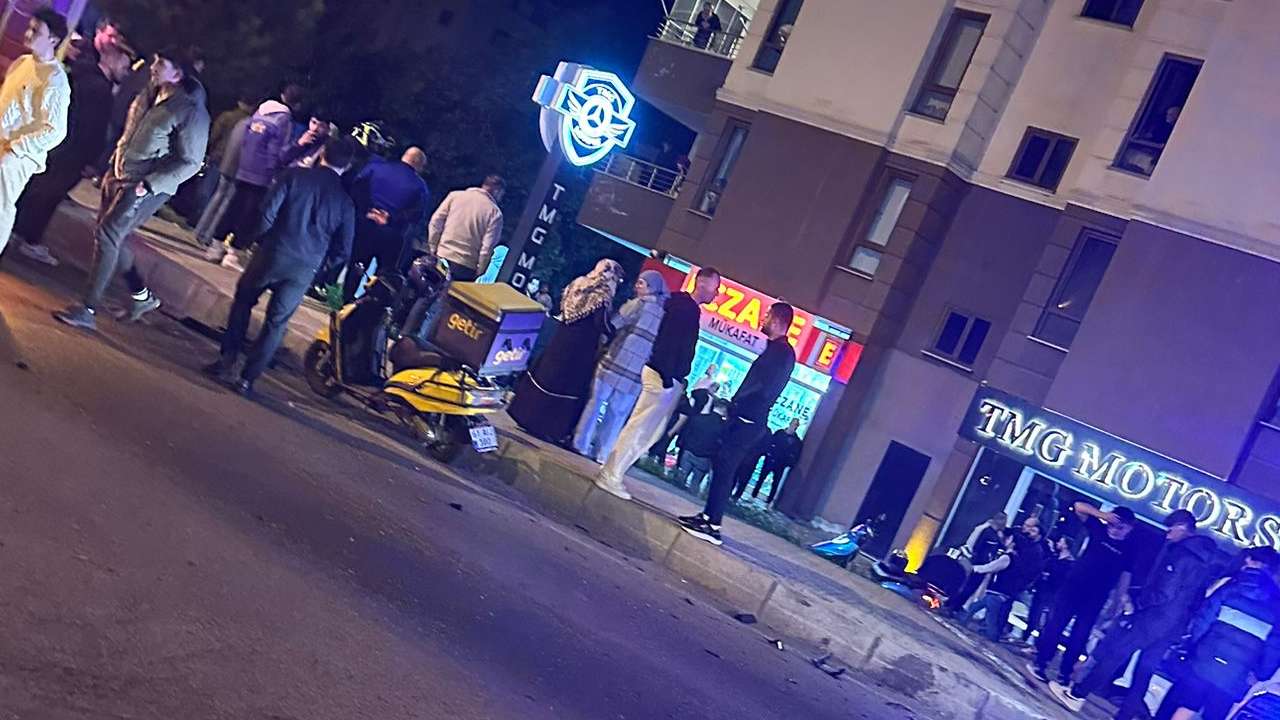 Trabzon’da kavşakta feci kaza: Araç takla atarak durdu