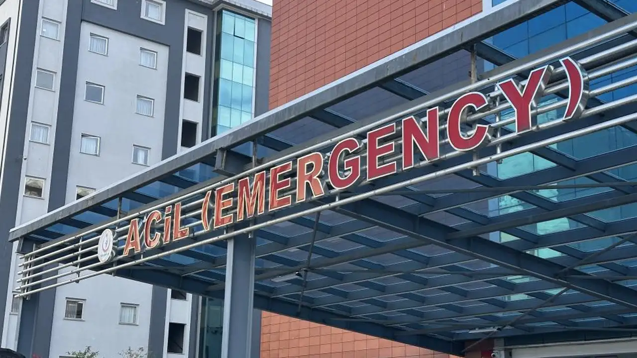 Rize’de öğrenci yurdunda zehirlenme paniği: 40 öğrenci hastaneye kaldırıldı