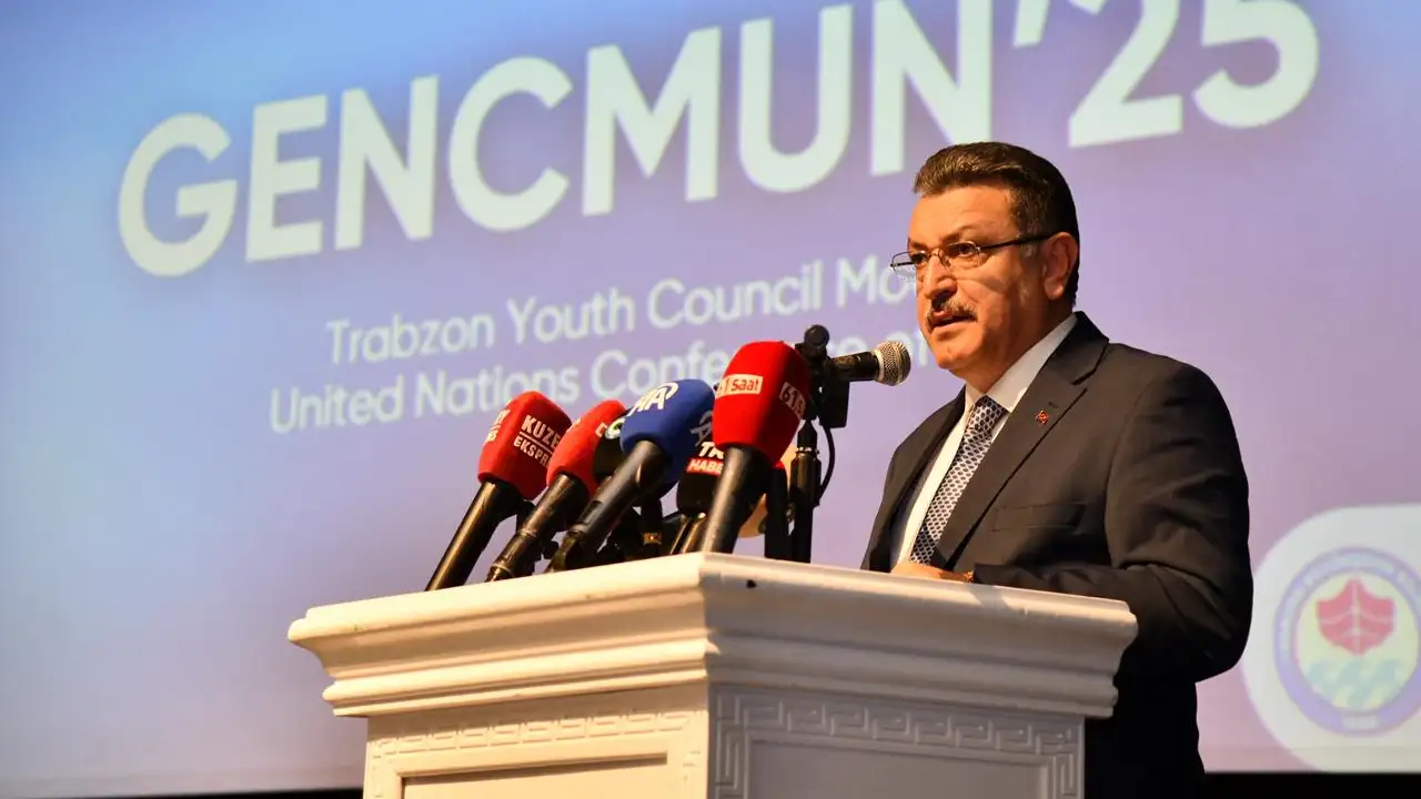 Başkan Genç GENCMUN’25’te konuştu: “Artık kaybolmuş bir gençlik yok, gençler ülkesine sahip çıkıyor”