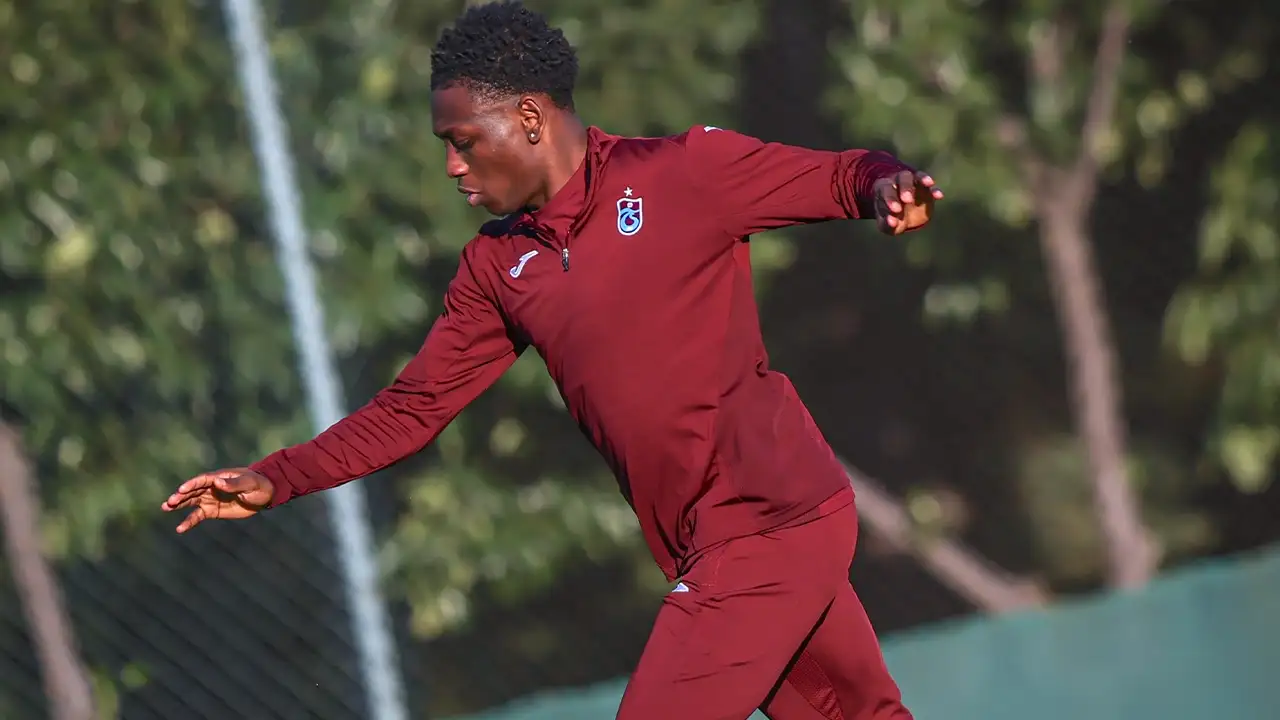 Fatih Tekke’den kanat hamlesi: Olaigbe ilk 11 için hazırlanıyor