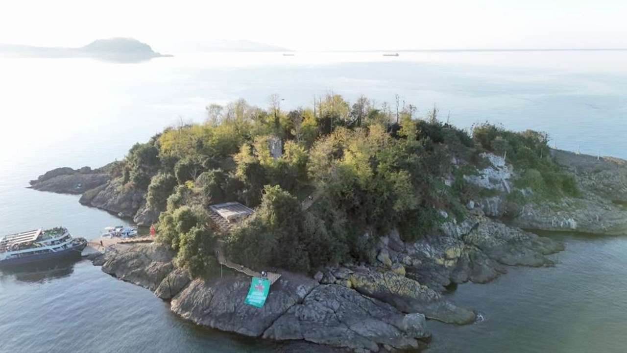 Giresun Adası’nda gurur tablosu: Alperen Şengün’ün dev posteri asıldı