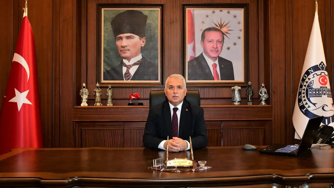 Trabzon Valisi Yıldırım, tüm öğretmenlerin gününü kutladı: “Öğretmenlerimiz milletimizin geleceğini inşa ediyor”