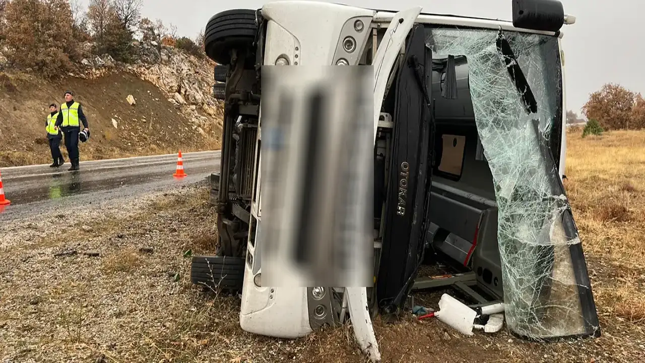 Konya'da okul servisi kaza yaptı: Yaralılar var