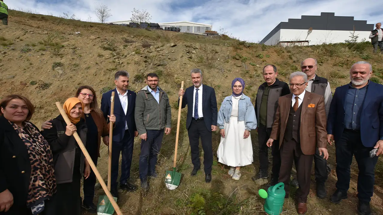 AK Parti Trabzon İl Başkanlığı’ndan hatıra ormanı