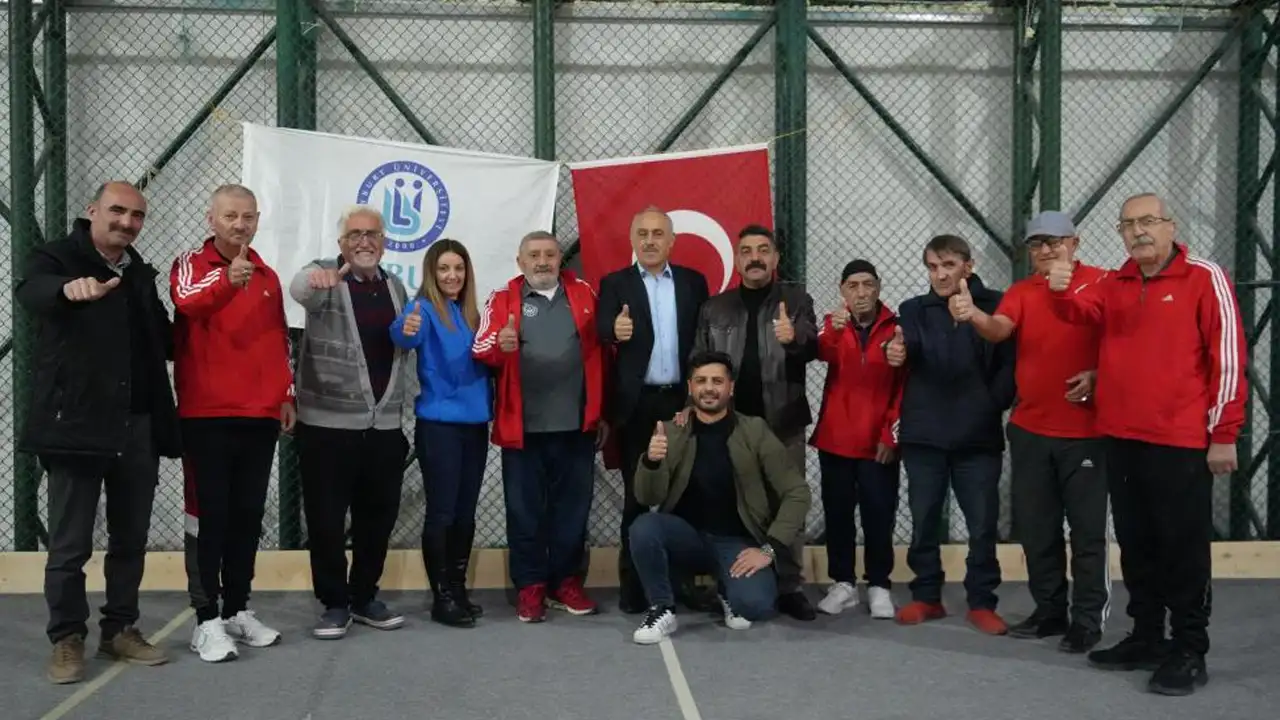 Bayburt’ta bocce heyecanı: Huzurevi sakinlerinin mücadelesini Elazığ kazandı