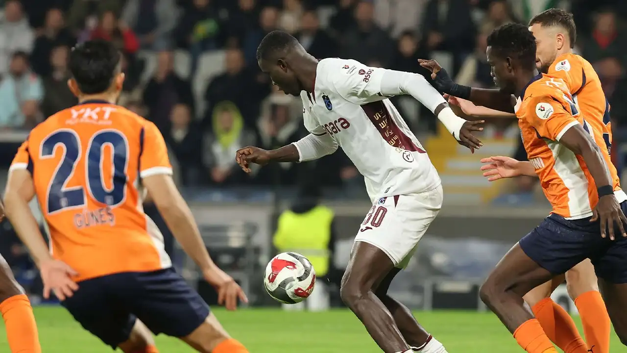 Trabzonspor’un süper ikilisi: Onuachu - Augusto 8 takımı solladı