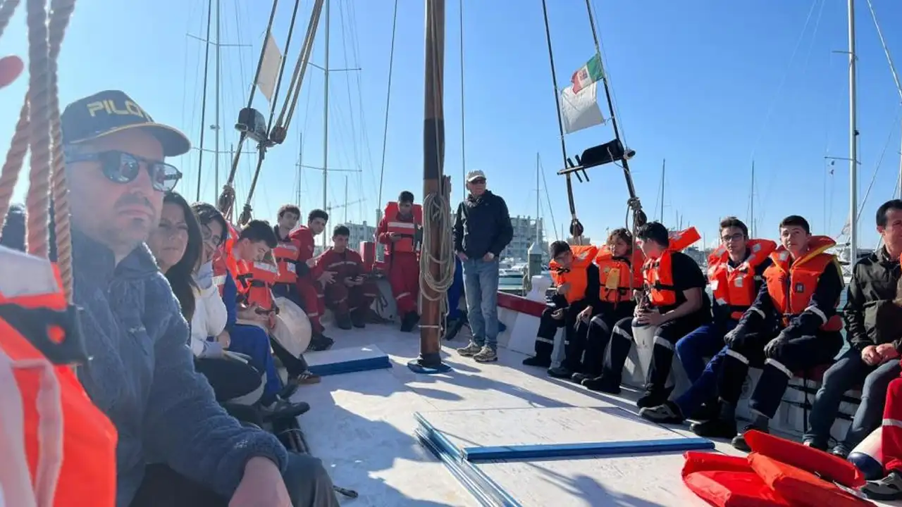 Rizeli öğrenciler AB projesiyle Avrupa’da su kirliliği araştıracak