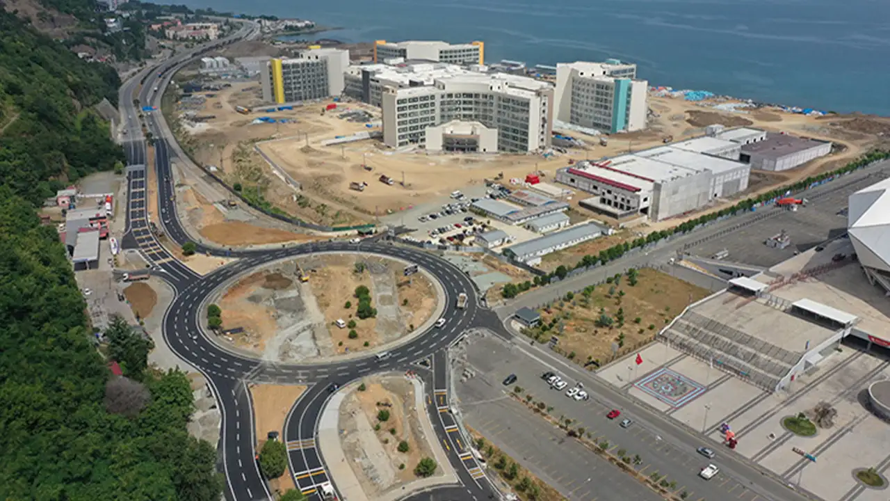 Bakan Uraloğlu Trabzon'da 2025 yılında yapılan yatırımları açıkladı