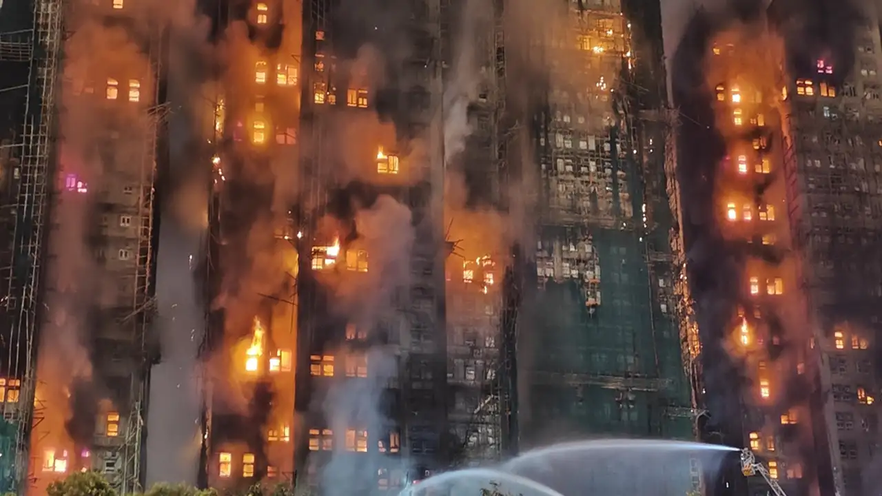 Hong Kong Tai Po’da konut yangını faciası: 13 ölü, 15 yaralı