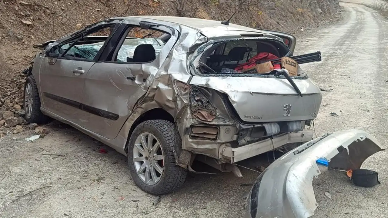 Gümüşhane'de gece kaybolan otomobil sabah bulundu: 28 yaşındaki sürücü yoğun bakımda