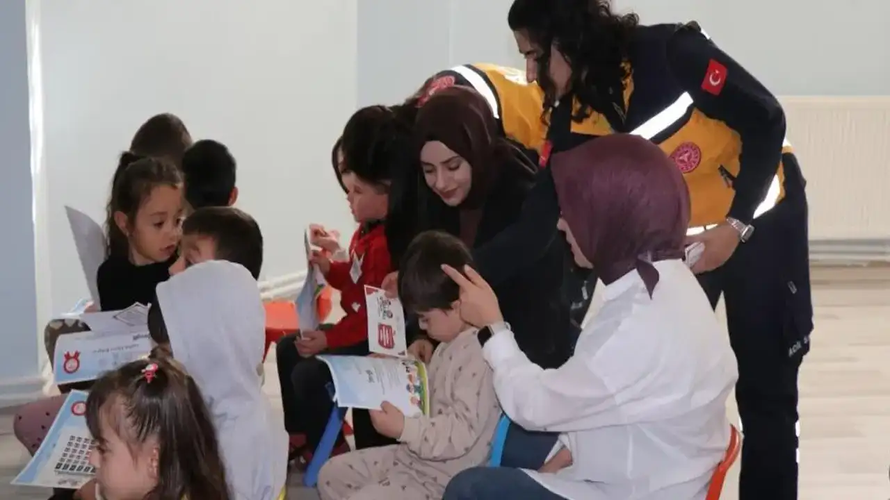 Bayburt’ta “Sağlıklı Çocuk Sağlıklı Gelecek” projesi Aydıntepe’de devam ediyor