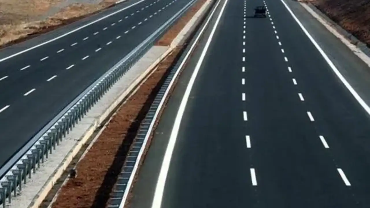 Bayburt-Erzurum güzergâhında şerit daraltma: Ulaşım iki yönlü sağlanıyor