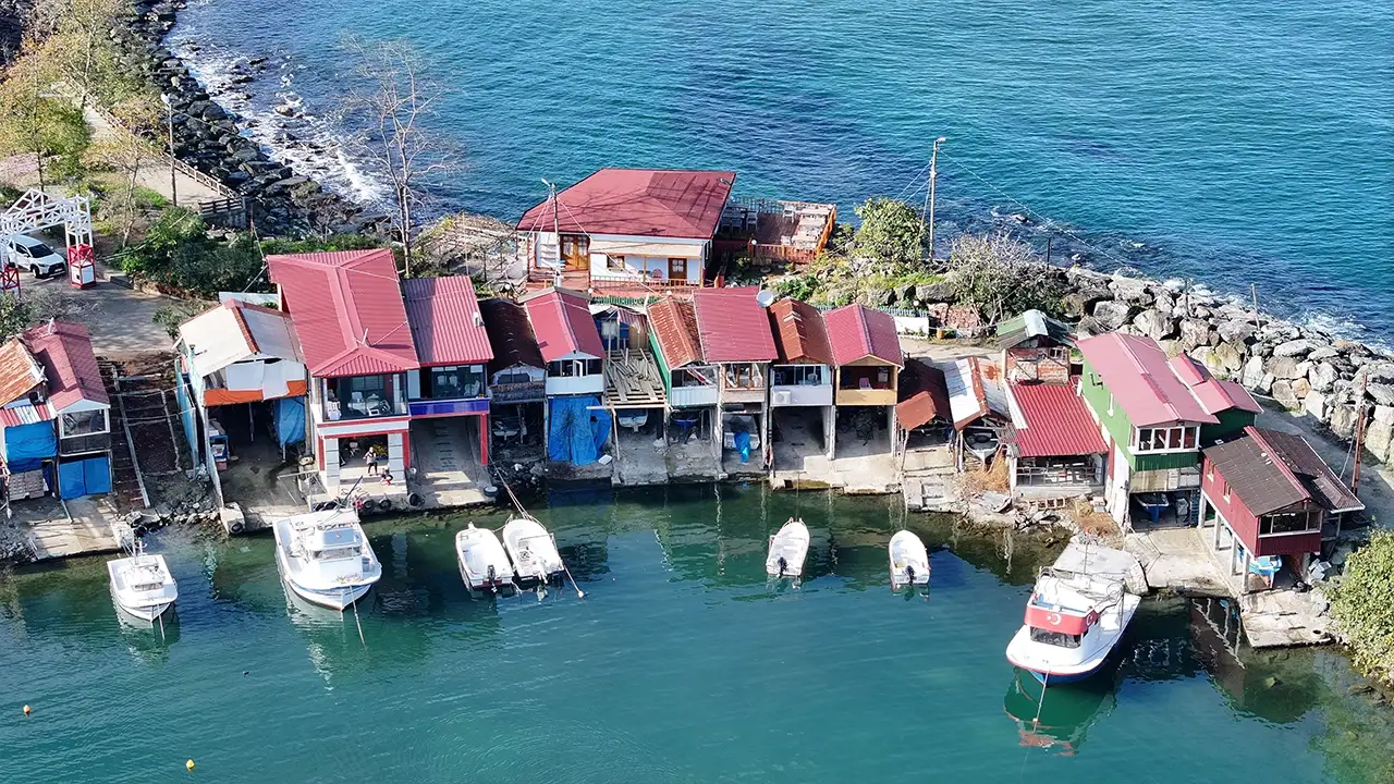 Taşacak Bu Deniz'i izleyen yollara düştü: "Bebekleri kucağında bekliyorlar"