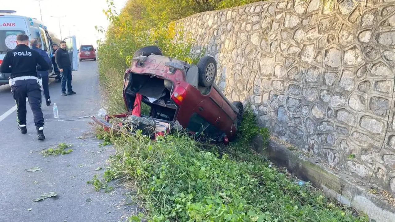 Samsun’da otomobil takla attı: Aynı aileden 2 kişi yaralandı