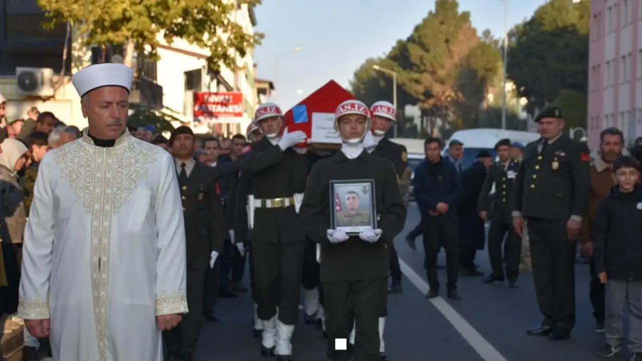 Piyade Er Yusuf Gönlüaçık Bingöl’de son yolculuğuna uğurlandı