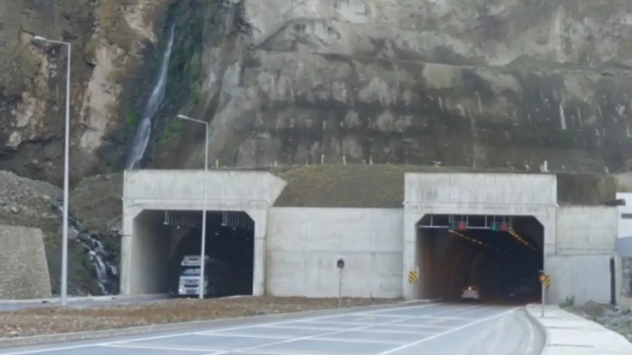 Maçka-Trabzon yönünde dikkat! Karayolları çalışma uyarısı yaptı