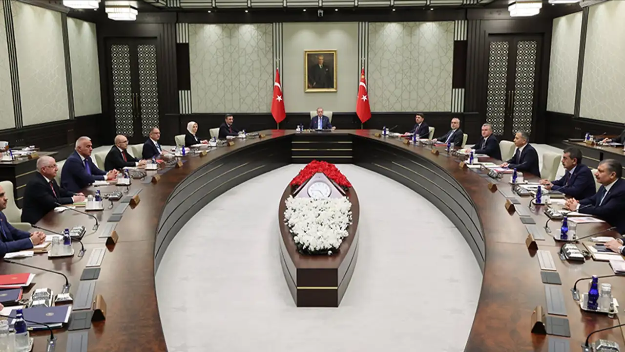 Kabine kritik gündemlerle toplanıyor: Karadeniz’de patlamalar ilk kritik madde