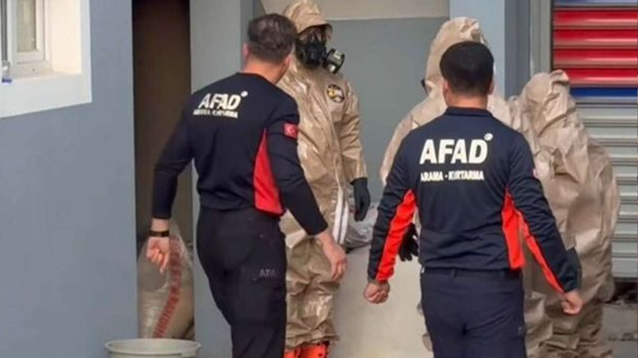 Üç kardeş zehirlendi, genç kız öldü: Olayın sebebi şoke etti