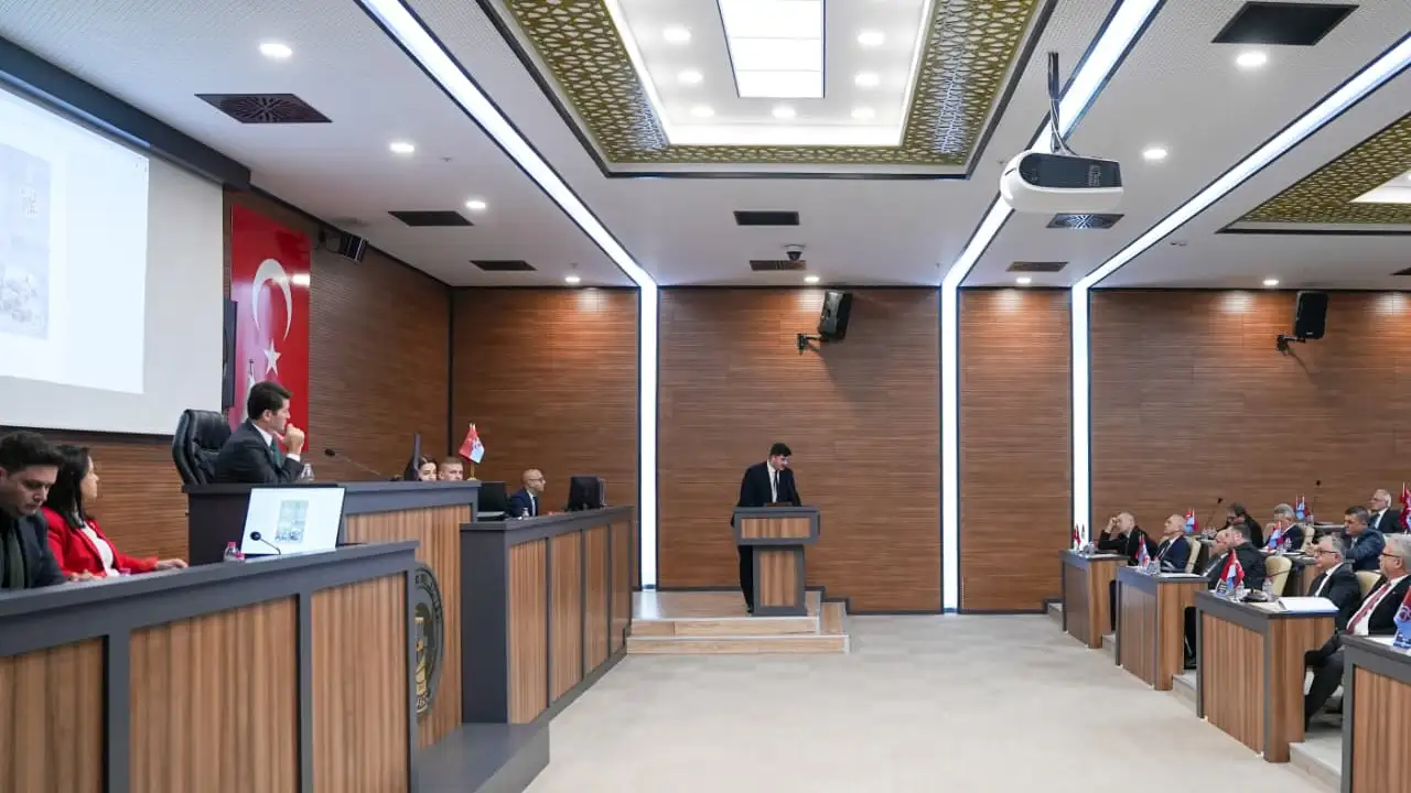 Ortahisar Belediyesi’nden gençlere destek: “Genç Kart” geliyor