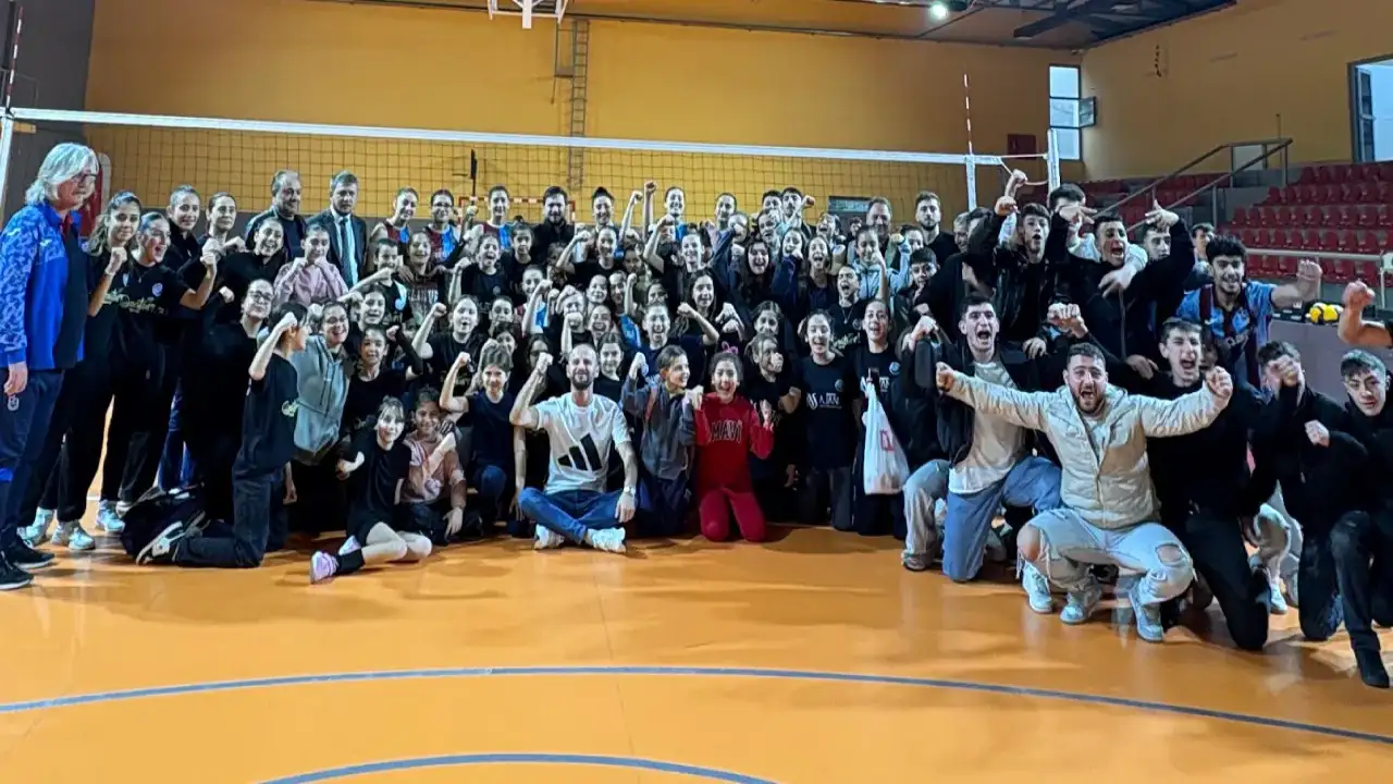 Bordo Mavi 61 Spor kritik virajı kayıpsız geçti